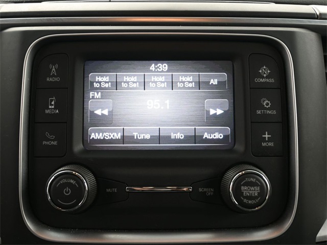 2022 Ram 1500 Classic SLT photo 3