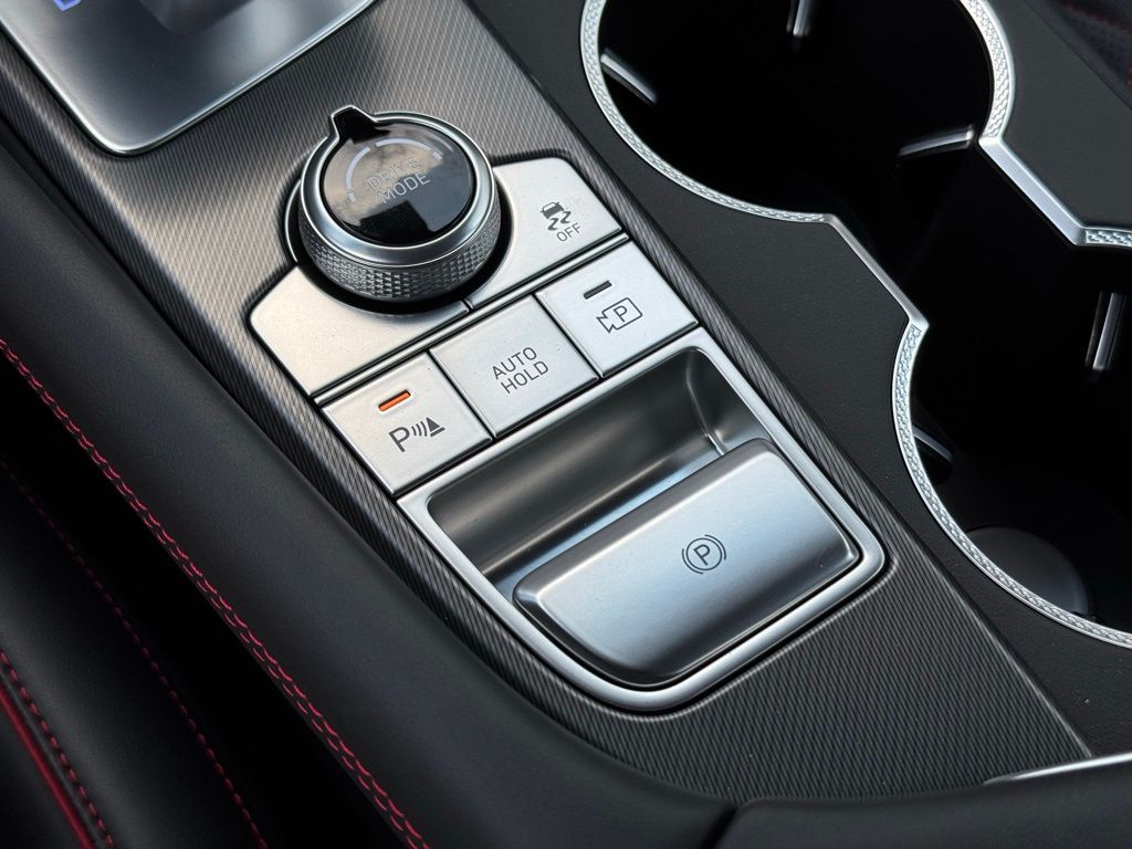 2025 Genesis G70 3.3T Sport Advanced photo 36
