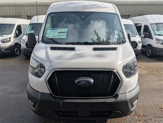 2025 Ford Transit Cargo Van photo 3