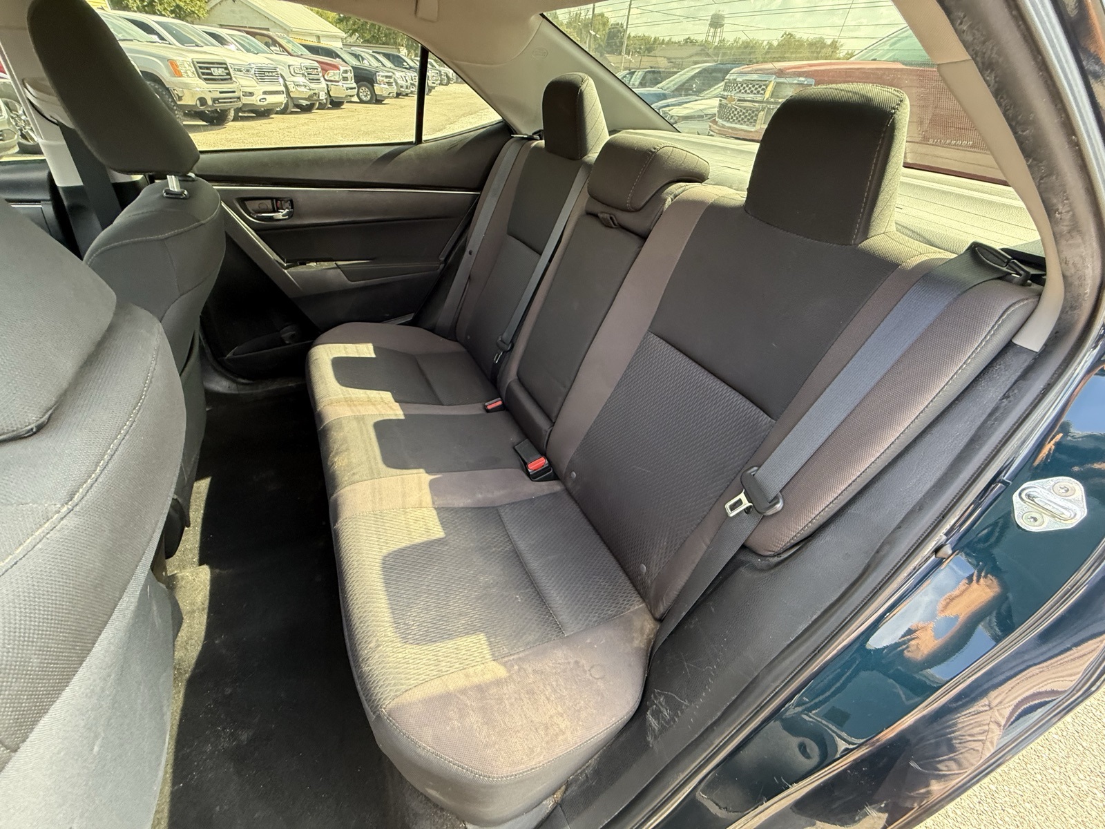 2017 Toyota Corolla LE photo 16