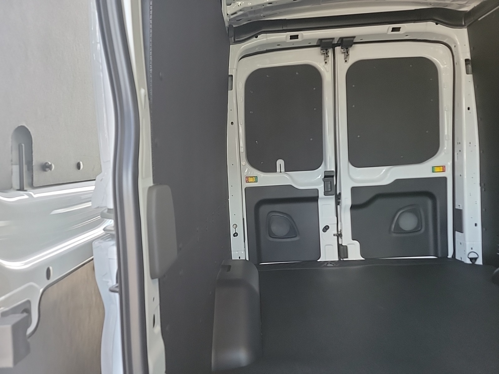 2025 Ford Transit photo 5