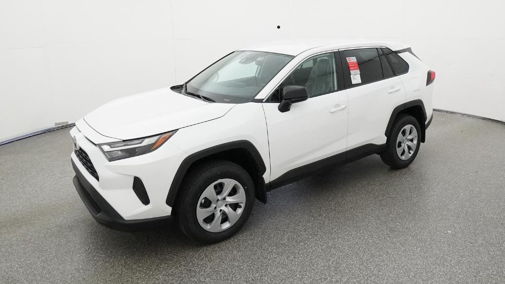 2025 Toyota RAV4 LE's photo