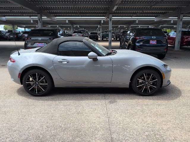 2025 Mazda MX-5 Miata Miata Grand Touring photo 4