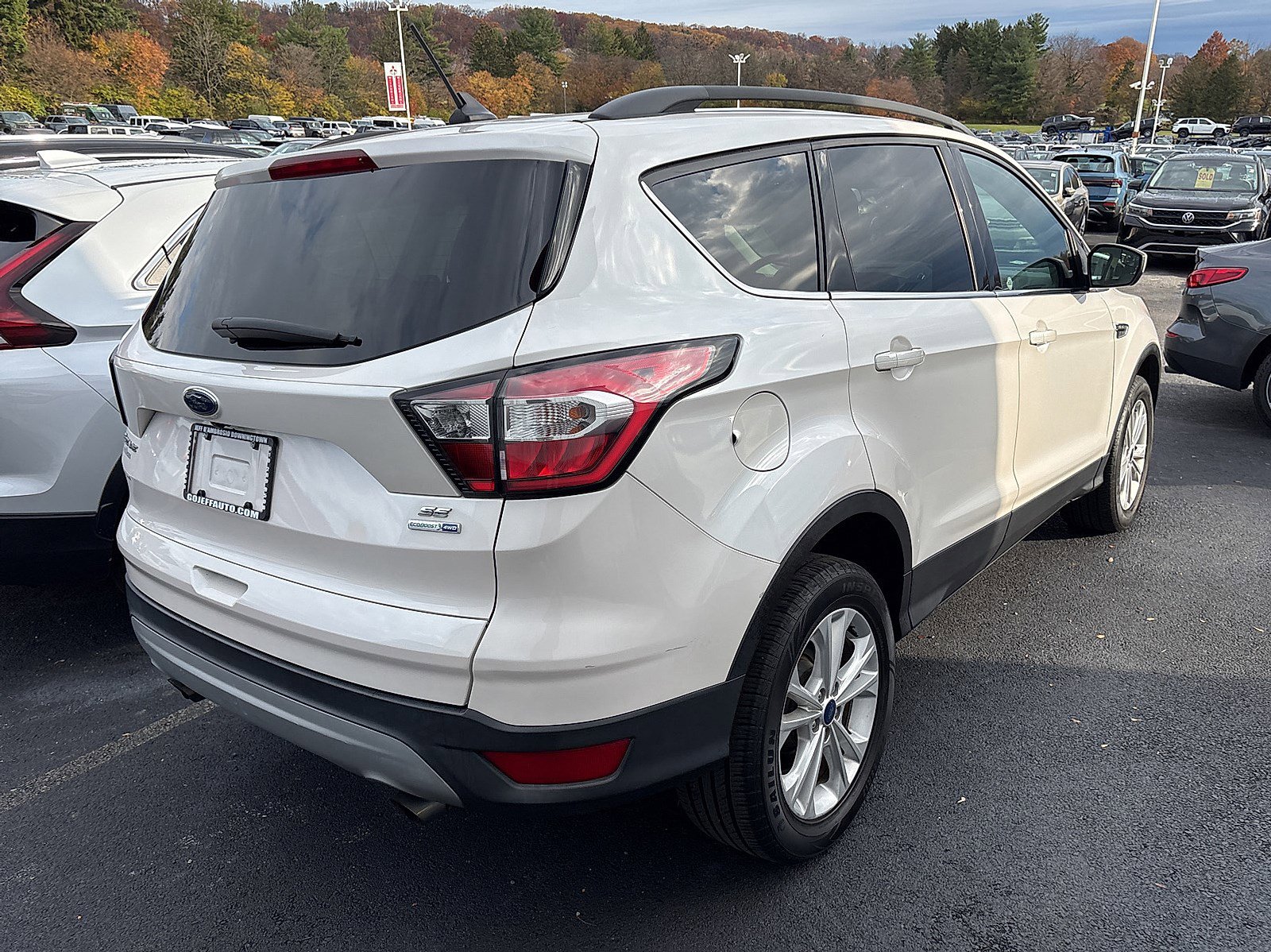 2018 Ford Escape SE photo 2