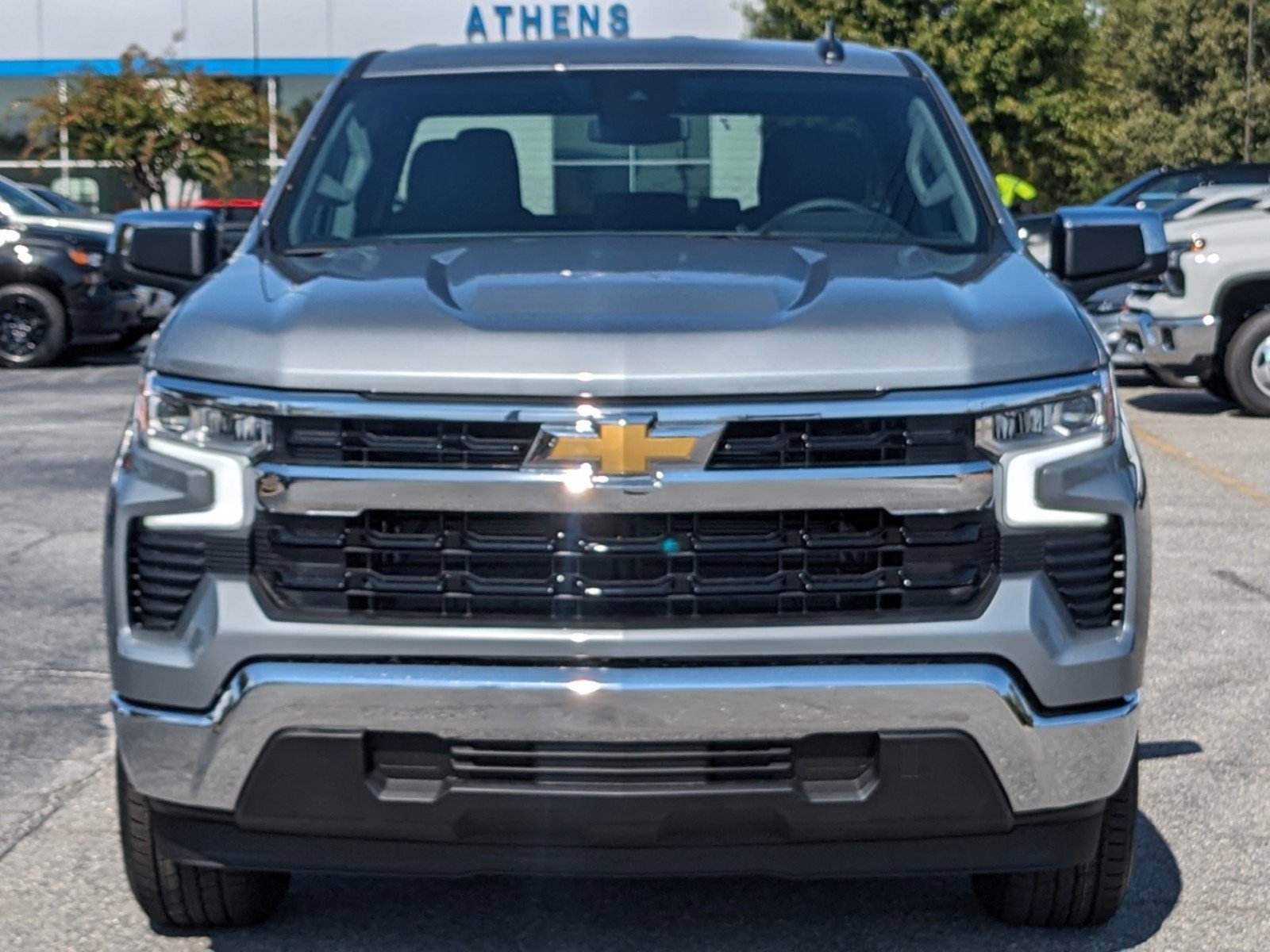2025 Chevrolet Silverado 1500 LT photo 9