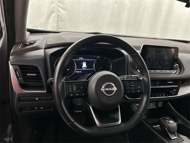 2023 Nissan Rogue SV photo 8