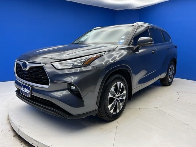 Pre-Owned 2020 Toyota Highlander XLE 4D Sport Utility in El Paso # ...
