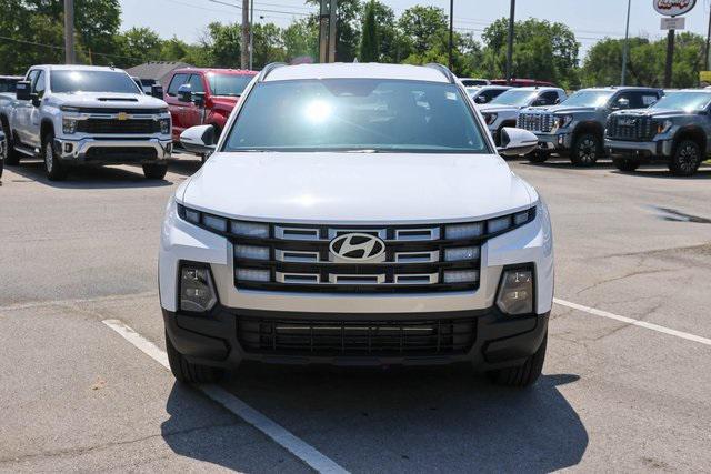 New 2025 White Hyundai SEL FWD image 2