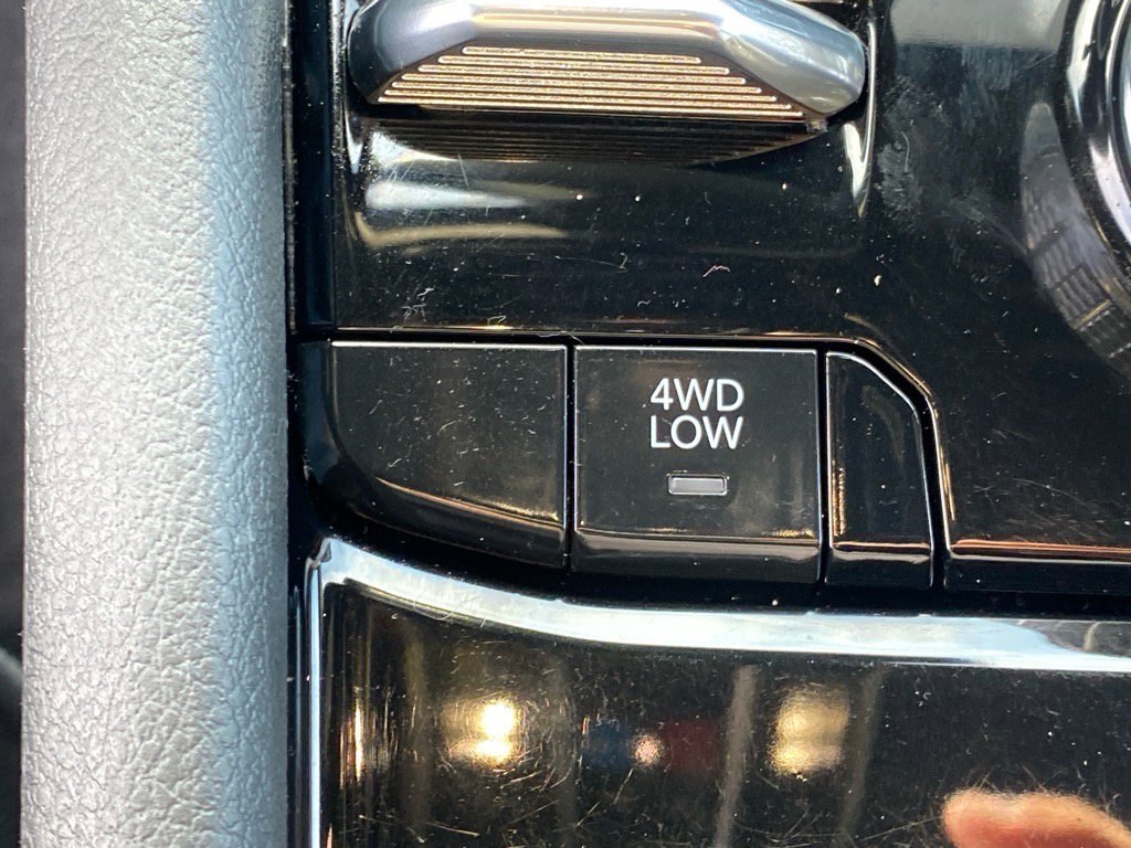 2022 Jeep Grand Cherokee Summit photo 11