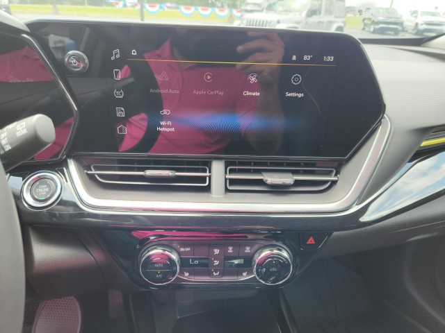 2025 Chevrolet Trax ACTIV photo 2
