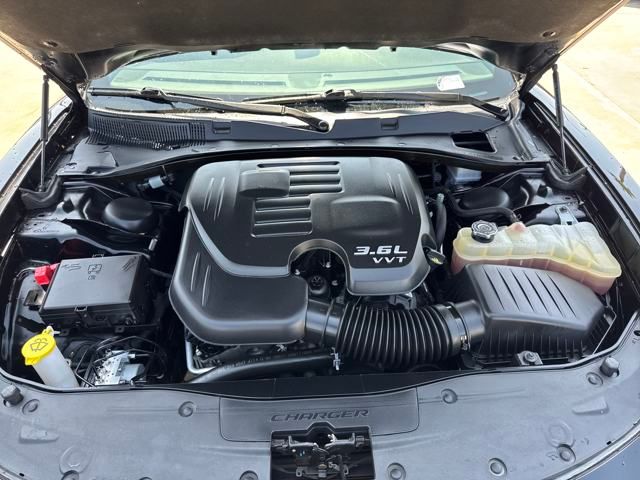 2022 Dodge Charger SXT photo 22