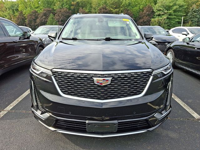 2023 Cadillac XT6 Premium Luxury photo 2