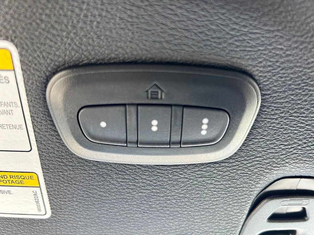 2023 Jeep Wrangler Rubicon 4xe photo 35
