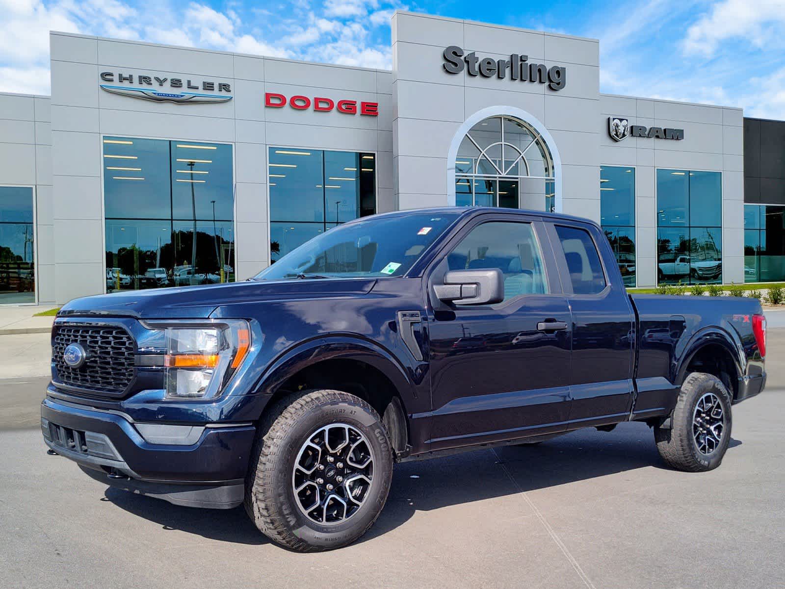 2023 Ford F-150 XL's photo