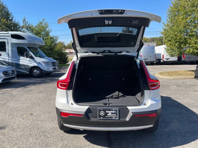 2022 Volvo XC40 T5 Inscription photo 15
