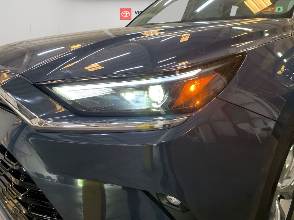 2025 Toyota Grand Highlander Limited AWD photo 23