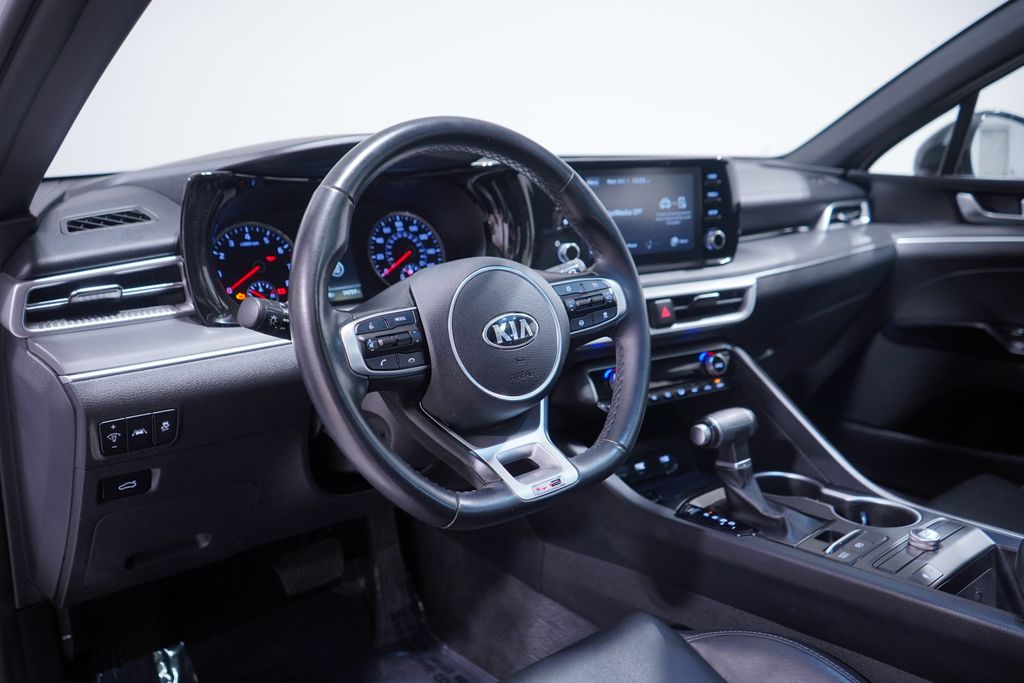 2021 Kia K5 GT-Line photo 6
