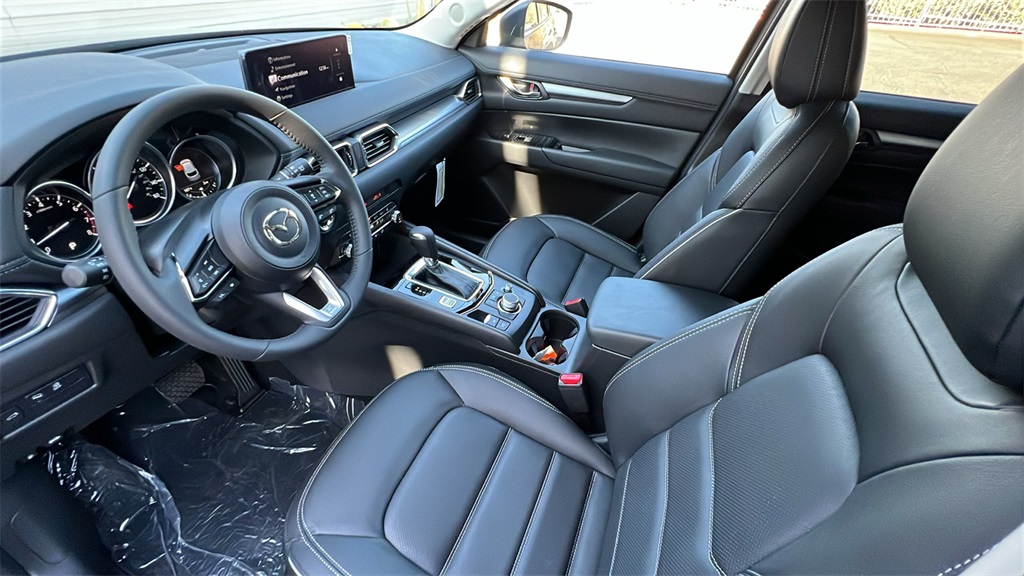 2025 Mazda CX-5 2.5 S Preferred photo 14