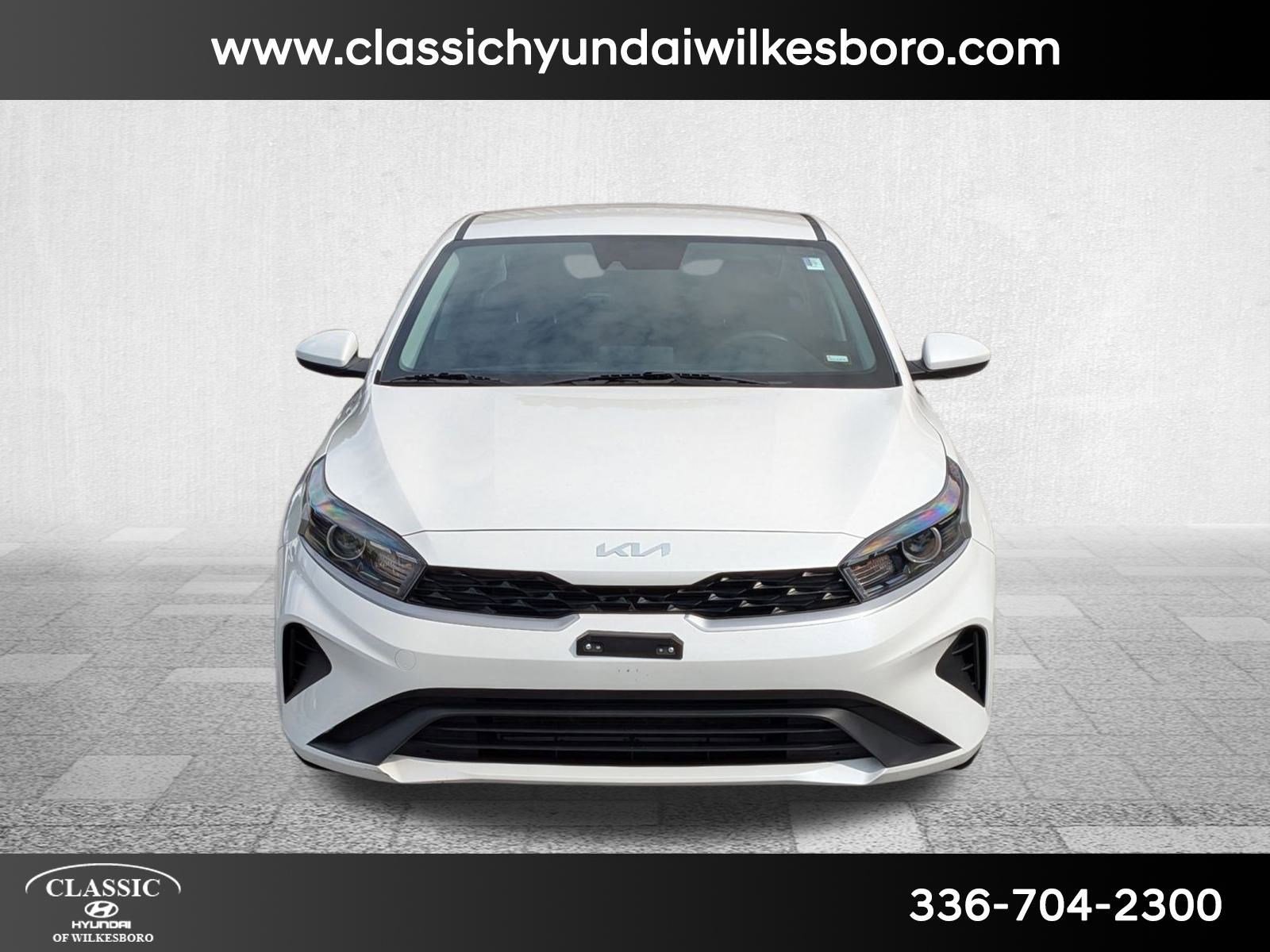2023 Kia Forte LXS photo 2