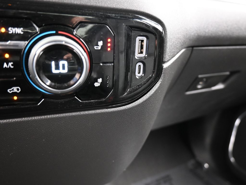 2023 Chevrolet Silverado 1500 LT photo 24