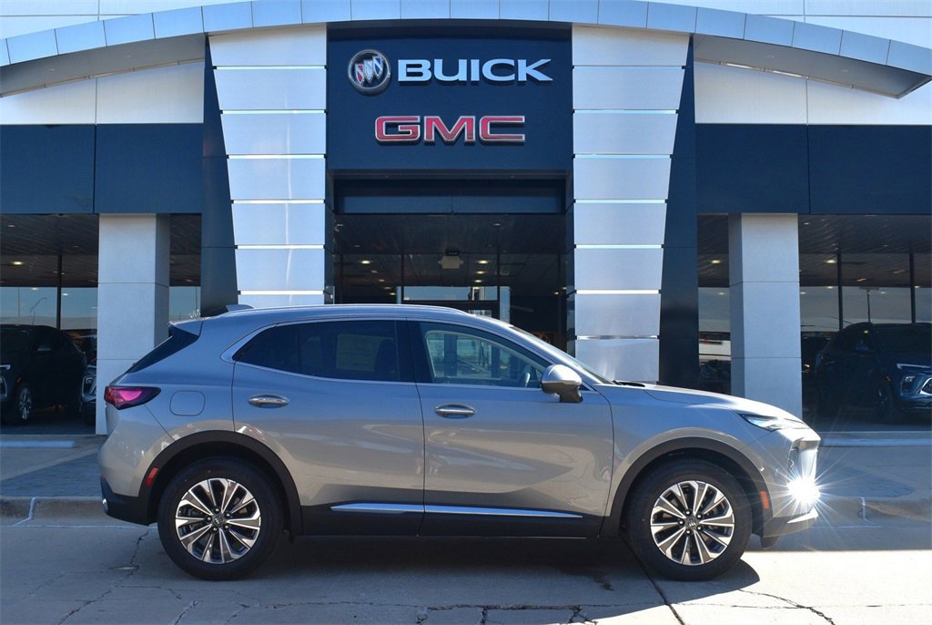 2025 Buick Envision Preferred photo 3