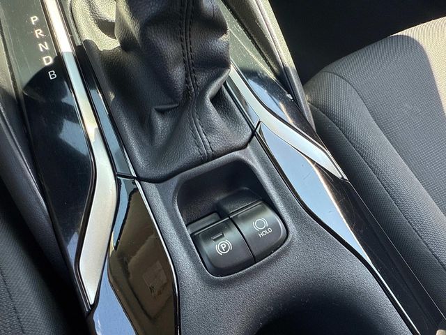2021 Toyota Corolla LE photo 28