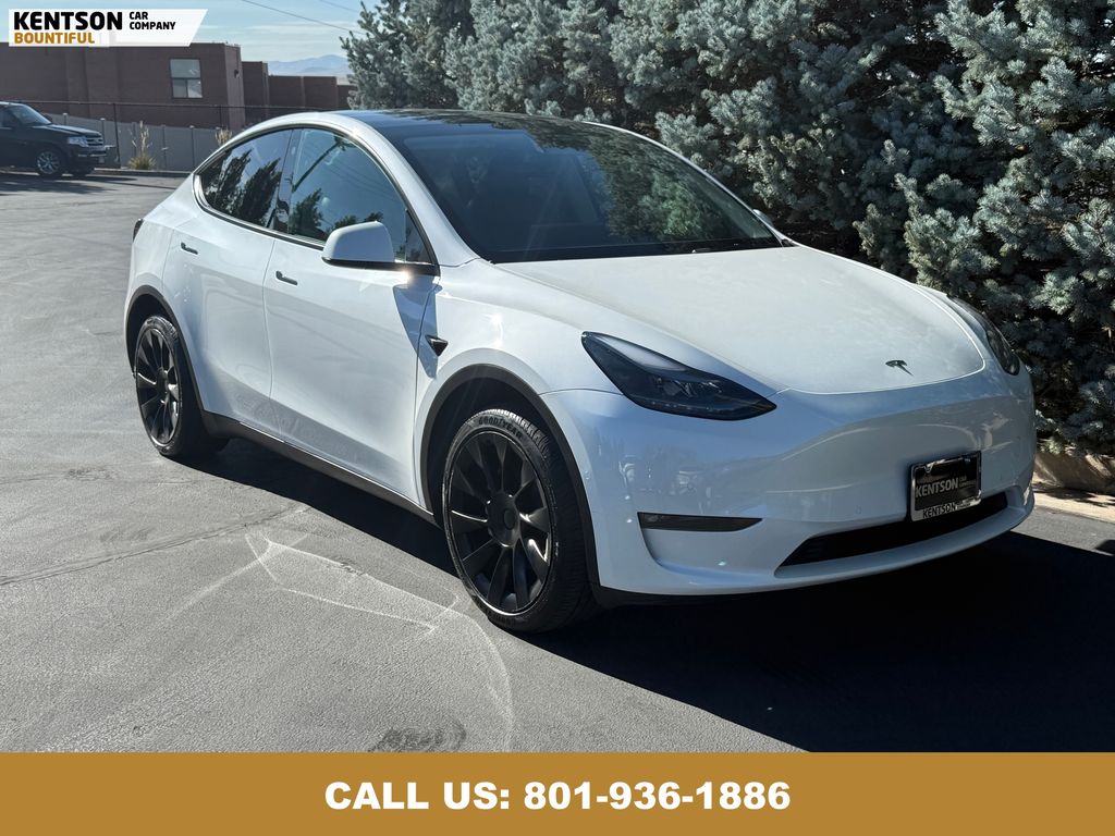 2022 Tesla Model Y Long Range photo 11