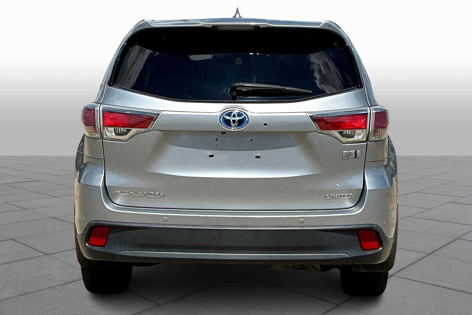2016 Toyota Highlander Hybrid Limited Platinum photo 4