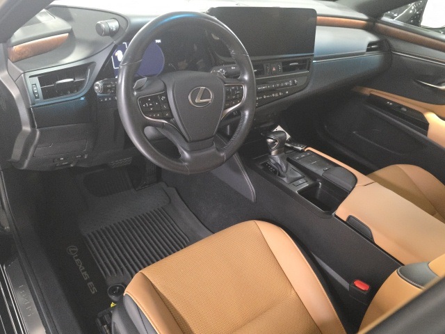 2022 Lexus ES 350 photo 6