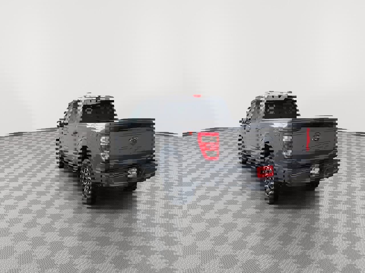 2022 Ford F-150 XL photo 2