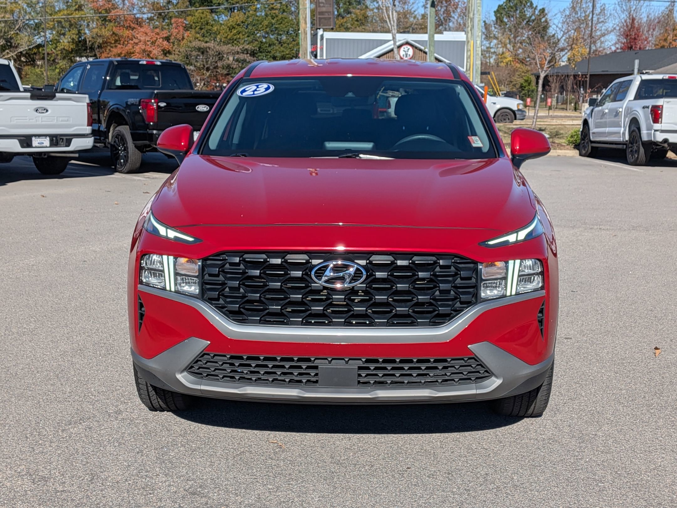 2023 Hyundai Santa Fe SE photo 2
