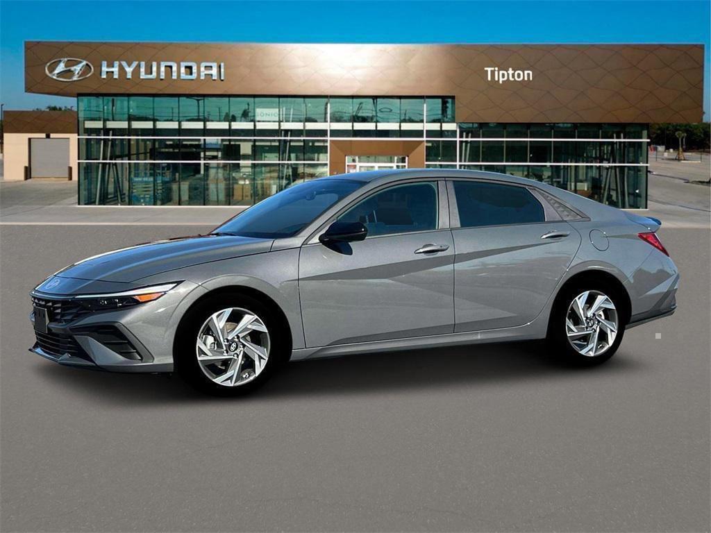 2025 Hyundai Elantra SEL Sport photo 2