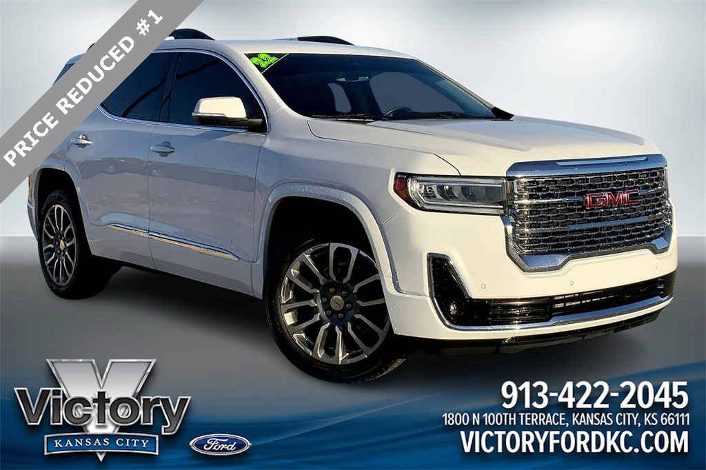 2022 GMC Acadia Denali's photo
