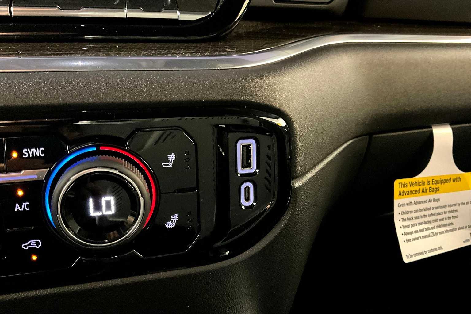 2022 Chevrolet Silverado 1500 RST photo 29
