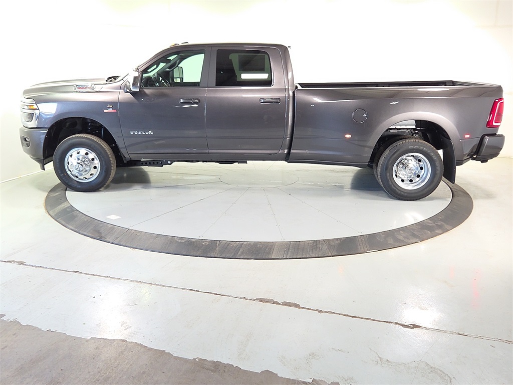 2026 Ram 3500 Laramie photo 4