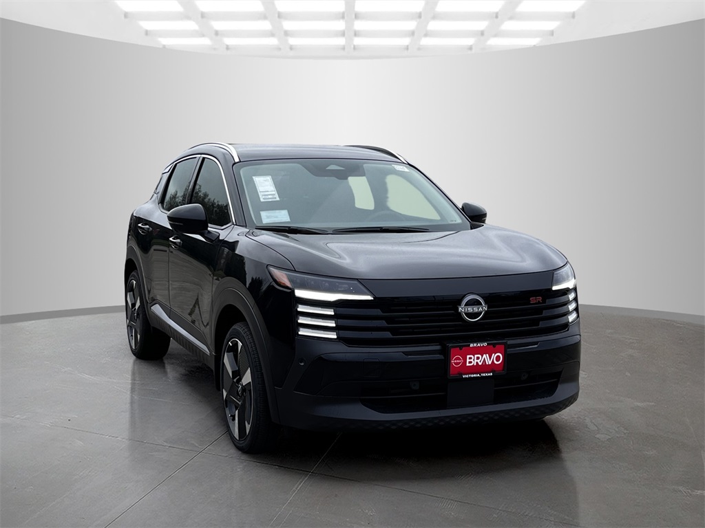 2025 Nissan Kicks SR photo 3