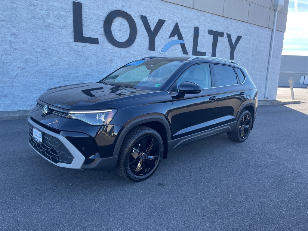 2026 Volkswagen Taos SE's photo