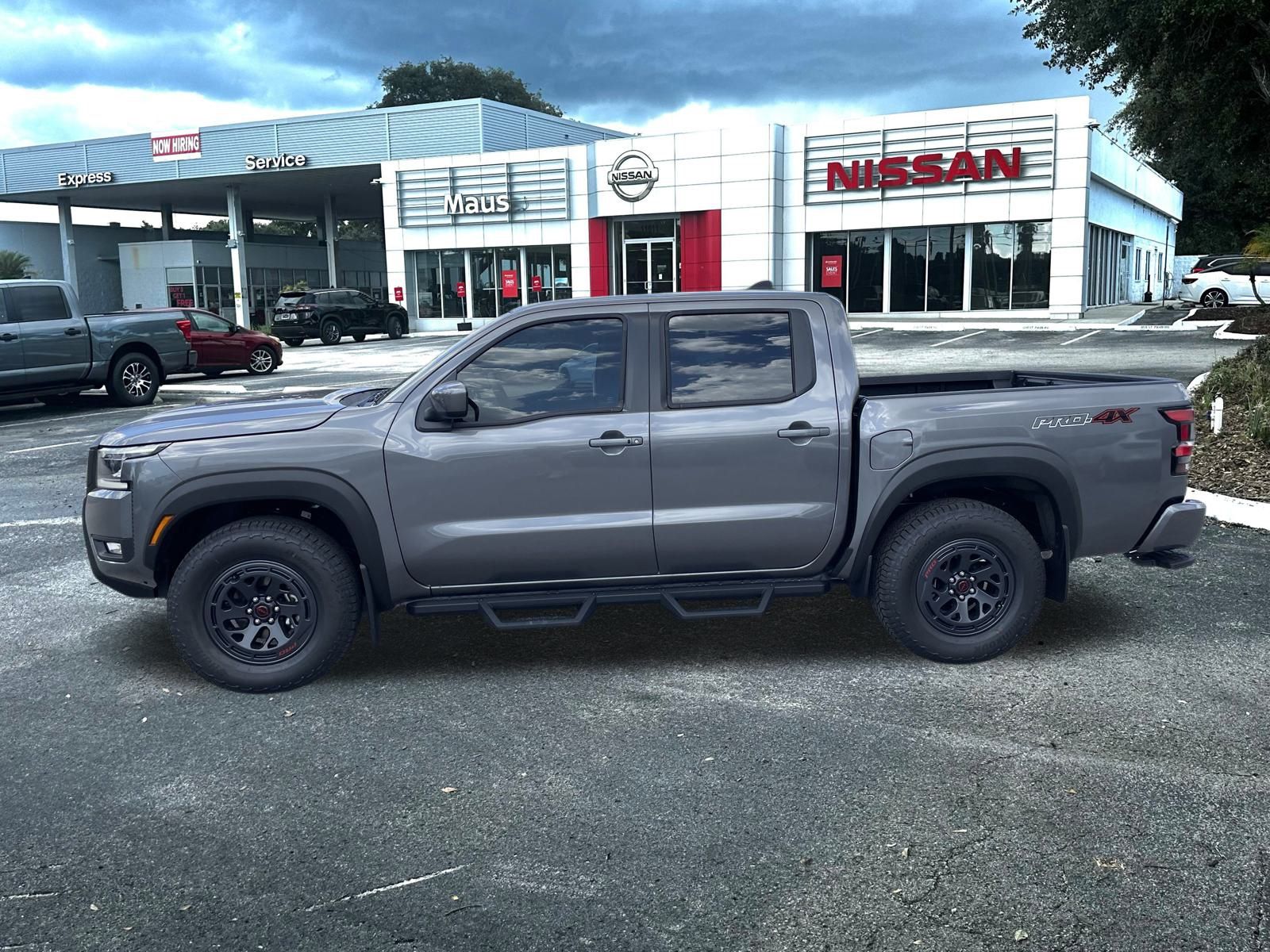 2025 Nissan Frontier PRO-4X photo 6