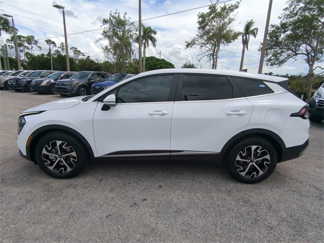 2023 Kia Sportage EX photo 7