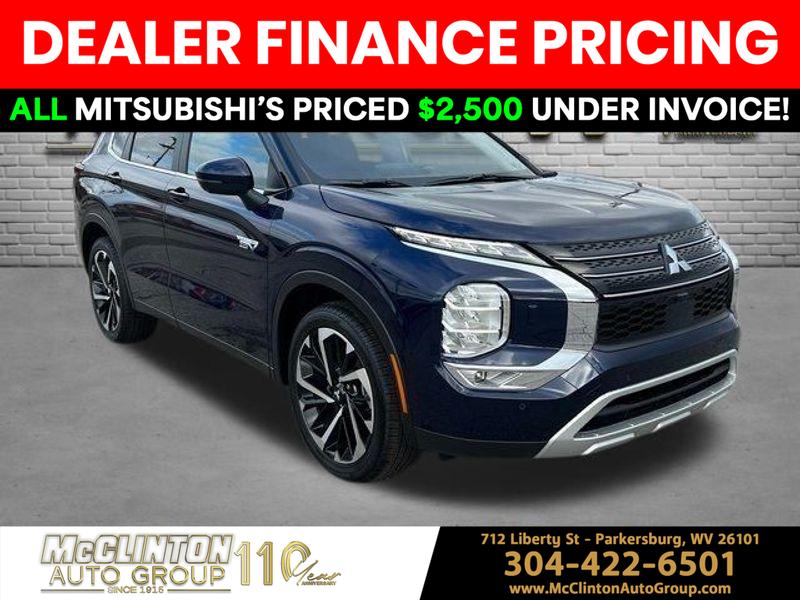 2025 Mitsubishi Outlander Plug-in Hybrid SE's photo