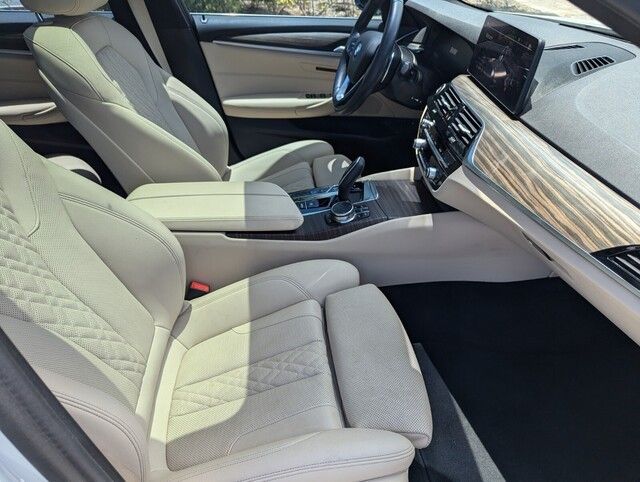 2023 Bmw 530e 5-Series photo 26