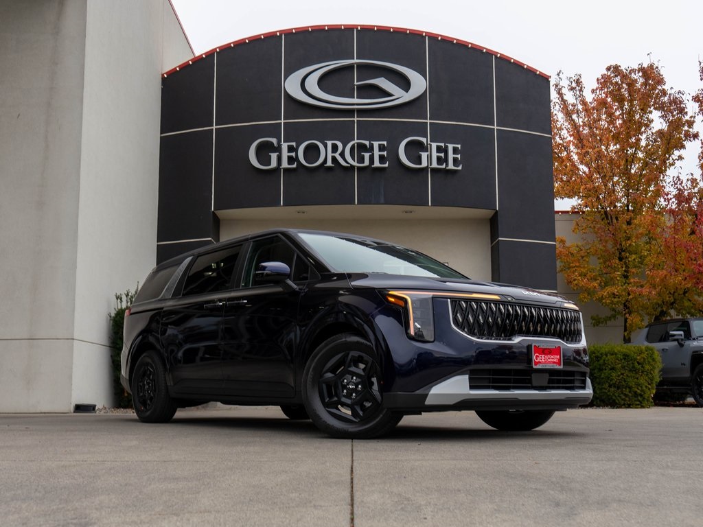 2026 Kia Carnival LXS's photo