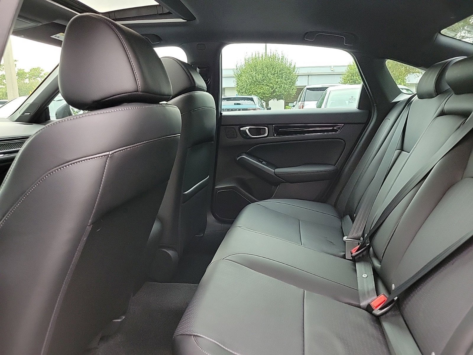 2025 Honda Civic Hybrid Sport Touring photo 10