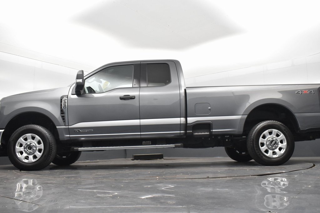 2024 Ford F-250 XLT photo 17