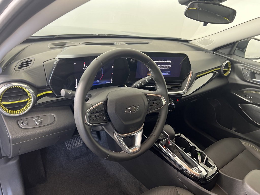 2024 Chevrolet Trax ACTIV photo 2
