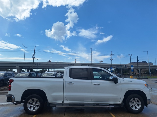 2024 Chevrolet Silverado 1500 LT photo 6