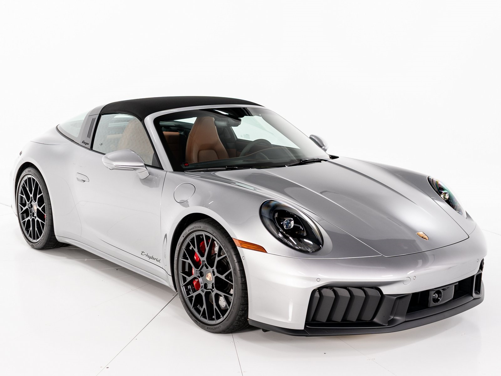 2025 Porsche 911 Targa 4 GTS photo 15