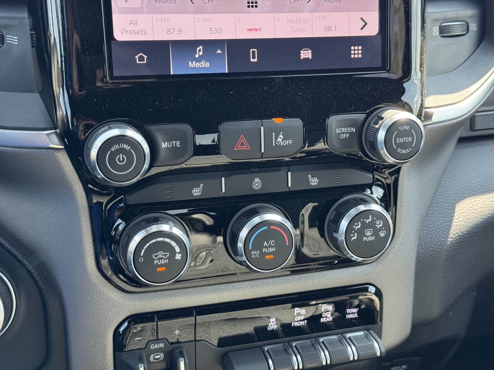 2025 Ram 1500 Big Horn photo 15