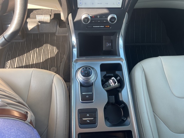 2022 Ford Edge Titanium photo 18