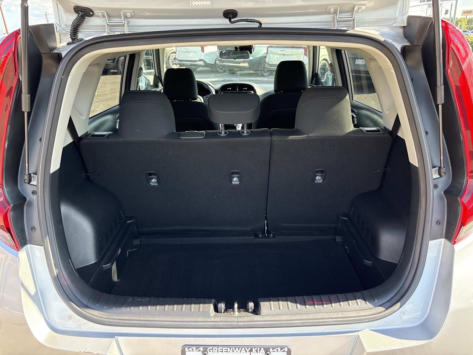 2021 Kia Soul S photo 13